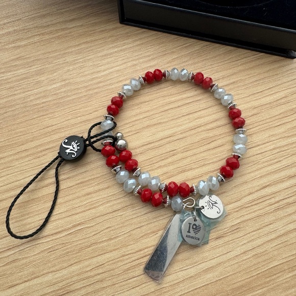 Nogu "I Love America" Red and White Crystal Wrap Bracelet - Picture 3 of 6